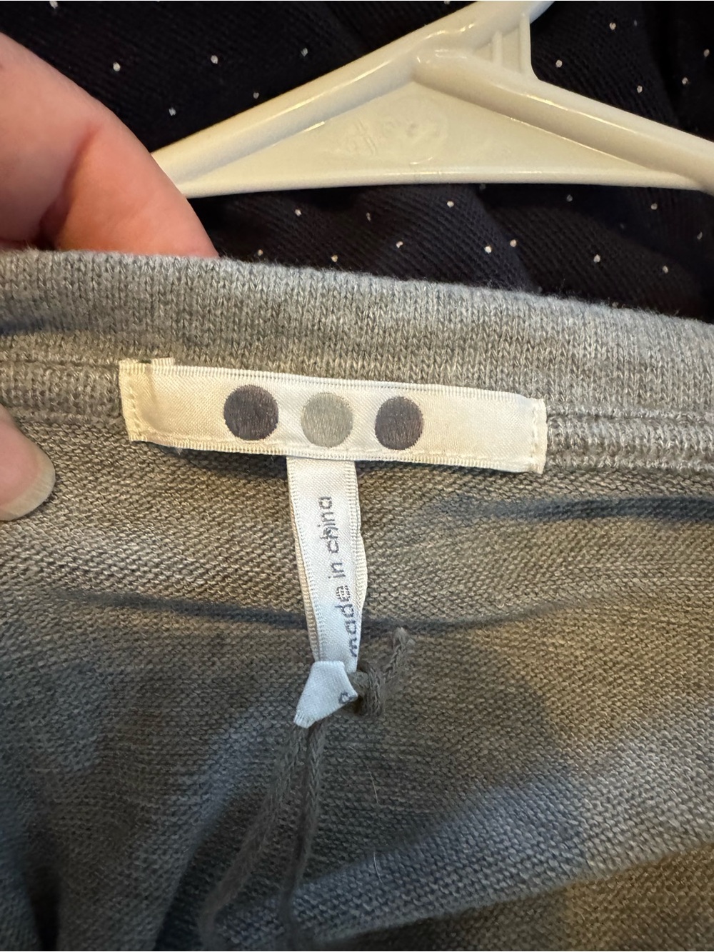 Three Dots Heather Gray Side Tie V-Neck Sweater Top Oversized Knit Soft Small - Picture 4 of 6